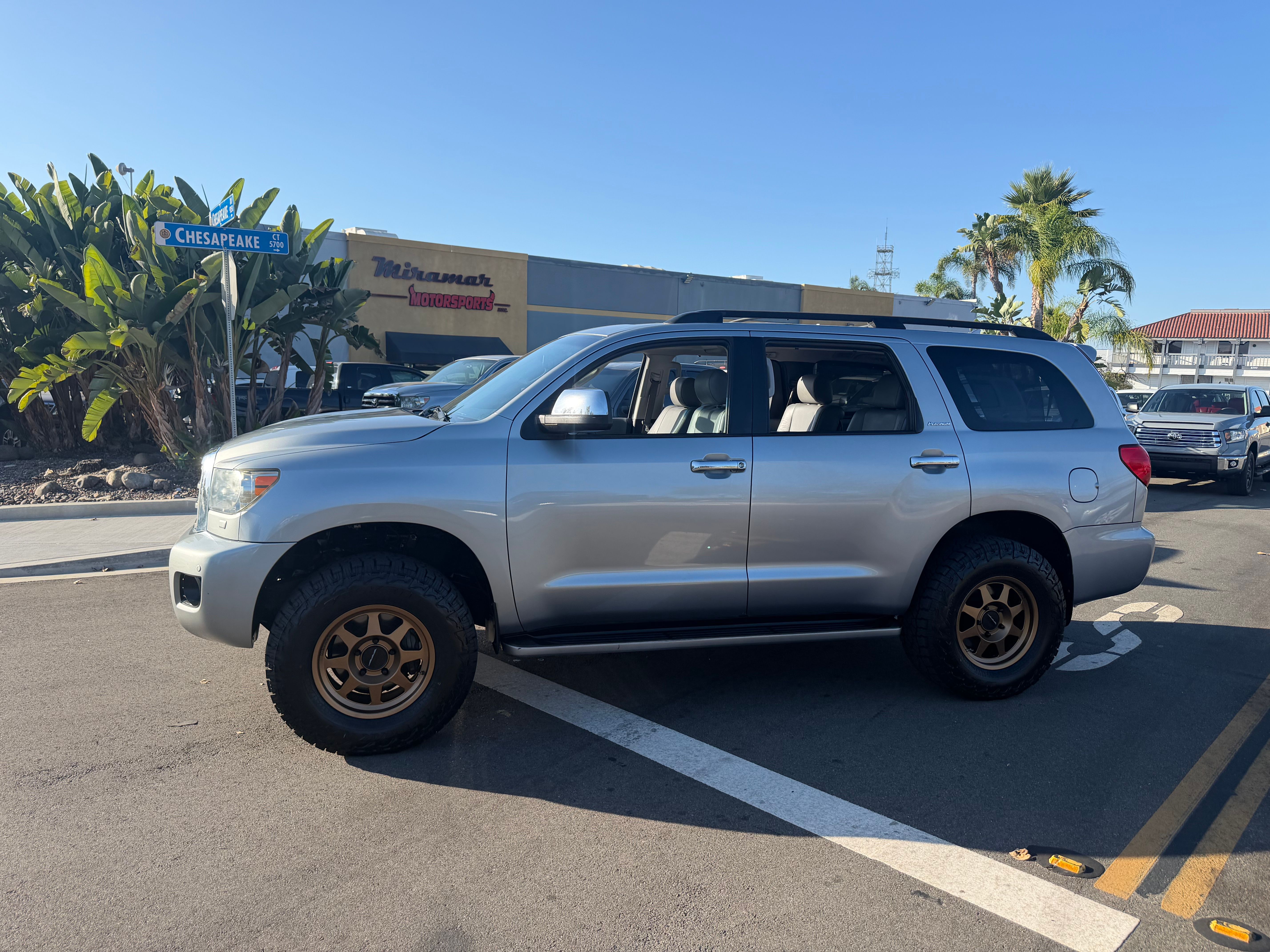 Used 2015 Toyota Sequoia Platinum AWD/4WD image 18