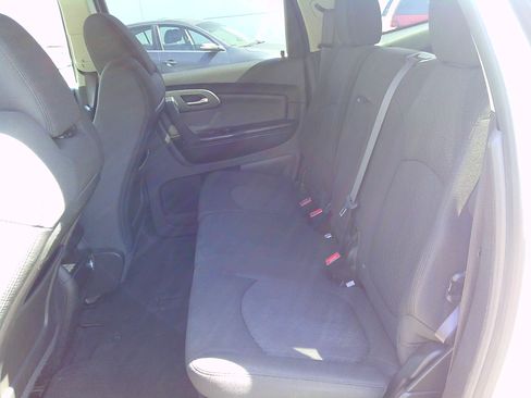 Used 2012 Chevrolet Traverse LT image 10