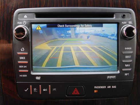 Used 2016 Chevrolet Traverse LT image 15