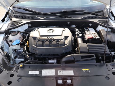 Used 2020 Volkswagen Passat 2.0T SE image 33