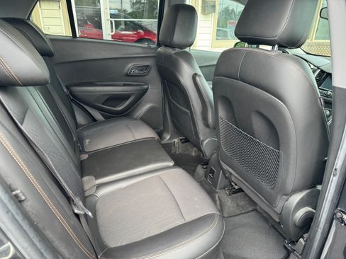 Used 2017 Chevrolet Trax AWD LT w/ 1LT image 16