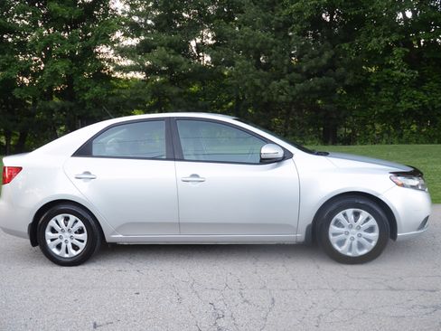 Used 2012 Kia Forte EX Sedan FWD image 6