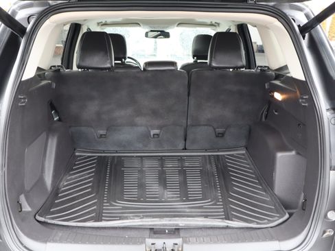 Used 2019 Ford Escape Titanium image 37