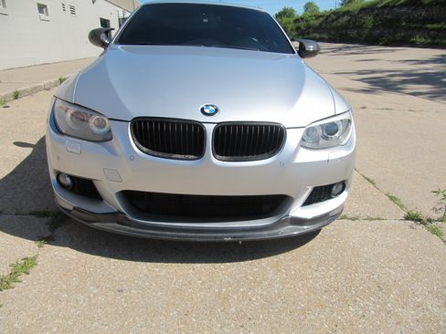Used 2013 BMW 335i Convertible RWD image 2