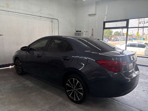 Used 2018 Toyota Corolla SE image 4