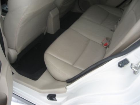 Used 2014 Subaru XV Crosstrek Touring image 7