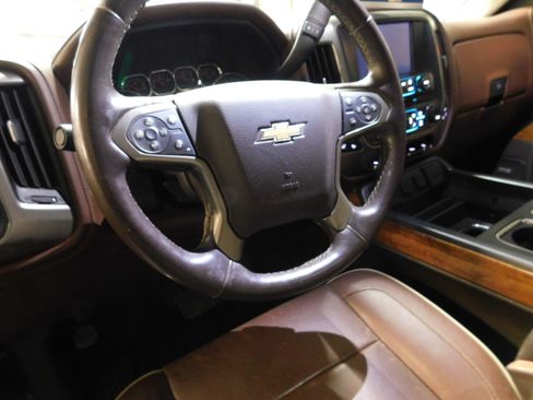 Used 2014 Chevrolet Silverado 1500 High Country image 11