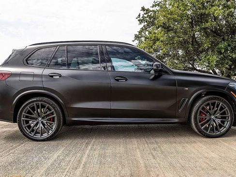 Used 2022 BMW X5 xDrive40i AWD/4WD image 8