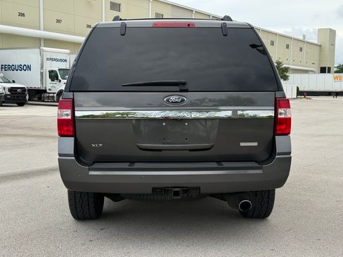 Used 2016 Ford Expedition 2WD image 4
