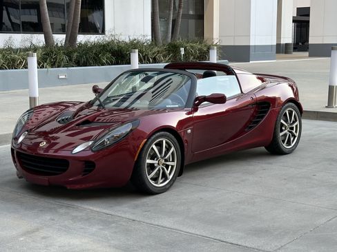 Used 2005 Lotus Elise image 28
