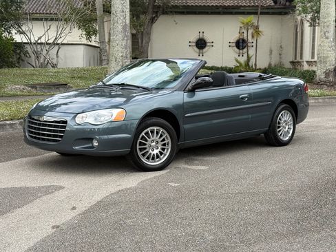 Used 2005 Chrysler Sebring Touring image 1
