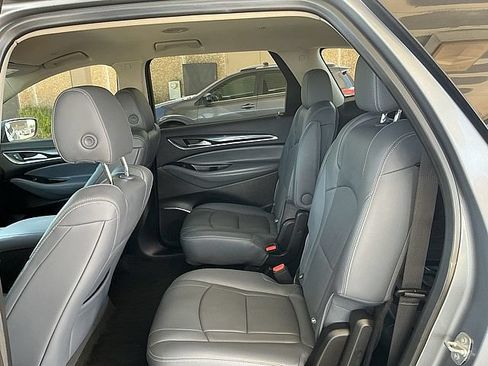 Used 2019 Buick Enclave Premium AWD/4WD image 13