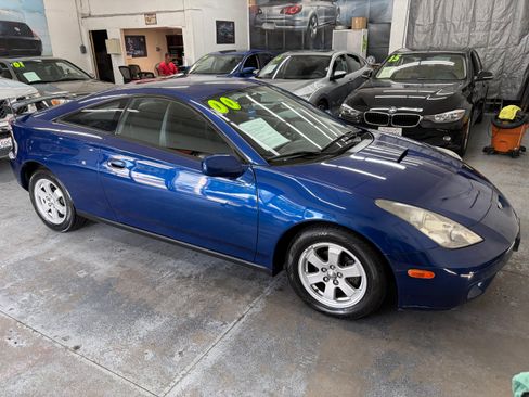 Used 2000 Toyota Celica GT FWD image 2