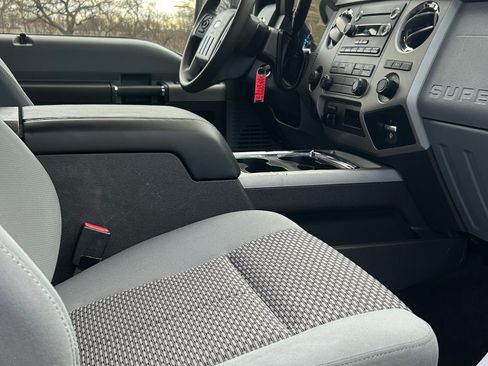 Used 2014 Ford F250 XLT image 16