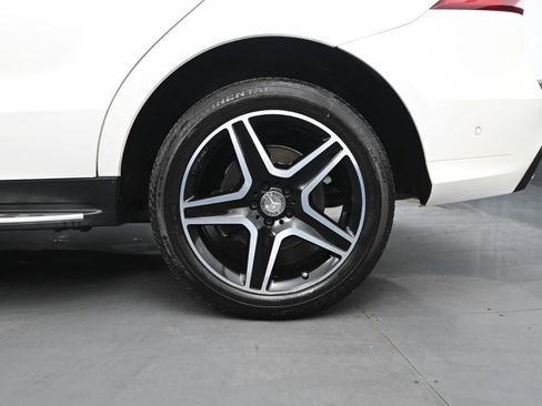 Used 2016 Mercedes-Benz GLE 400 image 13