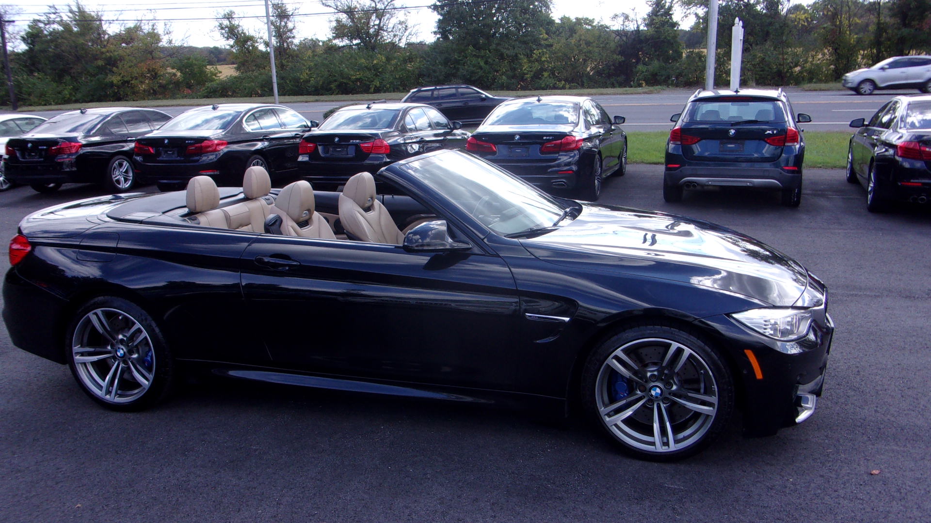 Used 2015 BMW M4 Convertible RWD image 15