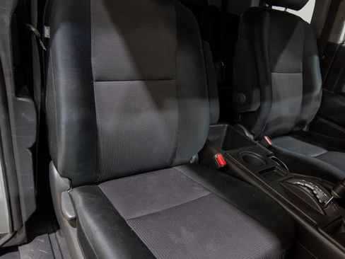 Used 2010 Toyota FJ Cruiser 4WD image 17