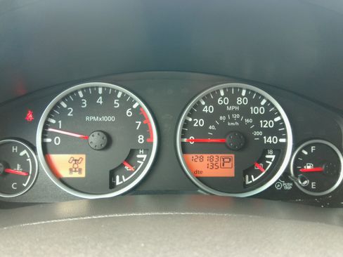 Used 2007 Nissan Frontier 4x4 Crew Cab NISMO image 60