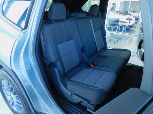 Used 2025 GMC Acadia Elevation image 22