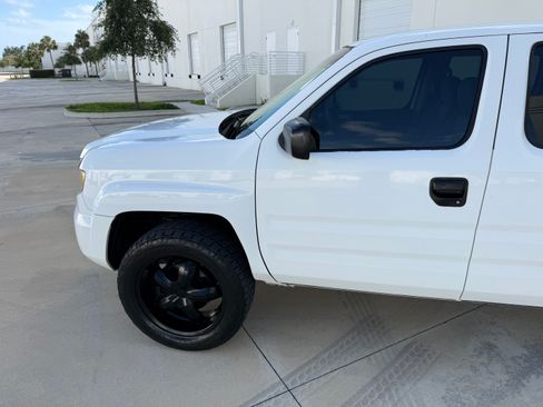 Used 2006 Honda Ridgeline RT image 24