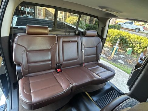 Used 2016 Chevrolet Silverado 1500 High Country image 21