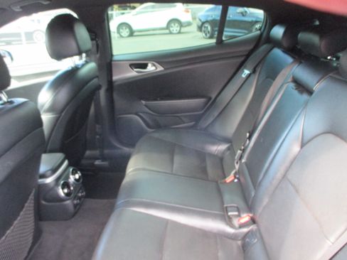 Used 2018 Kia Stinger GT-Line image 8