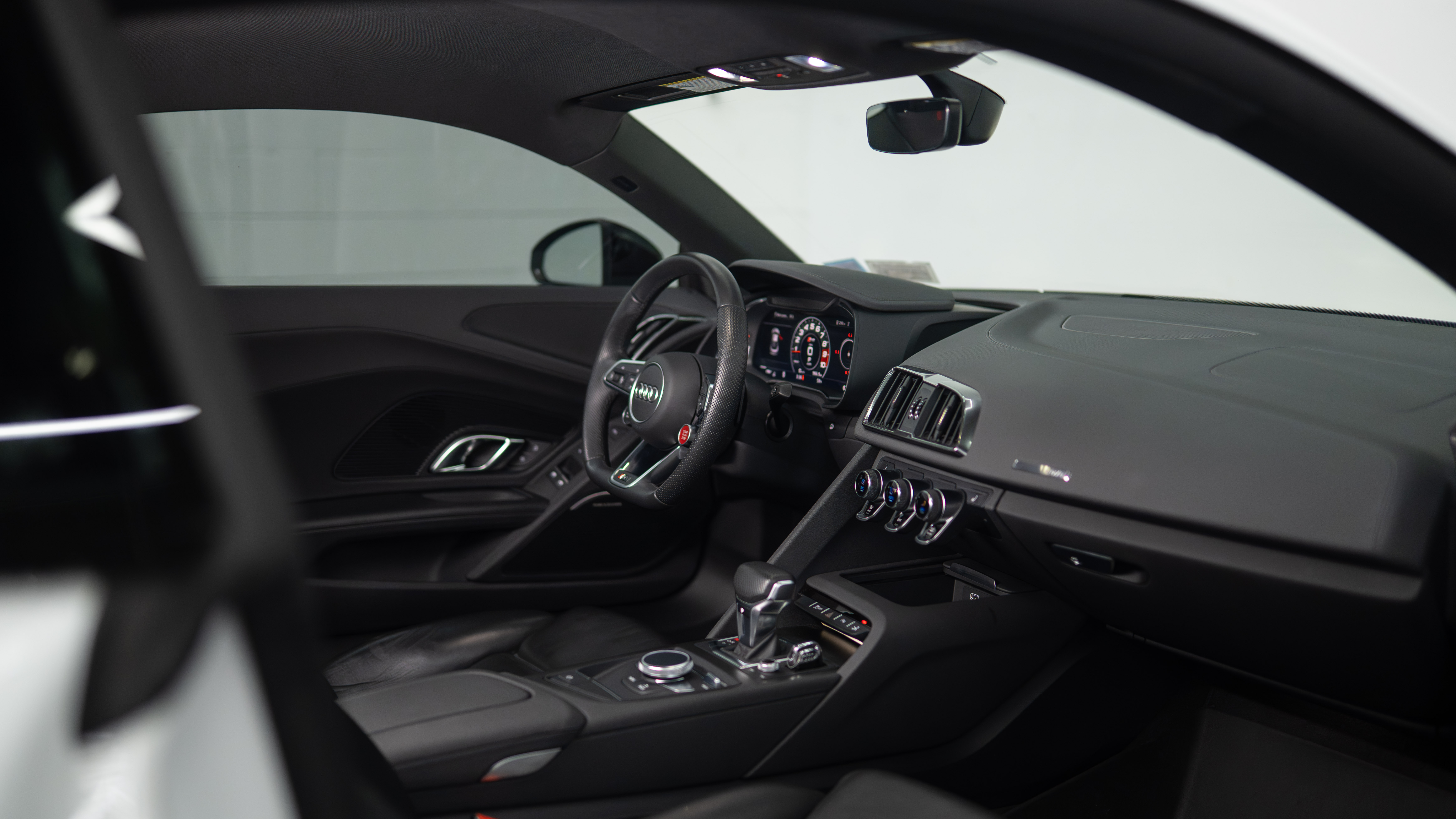 Used 2023 Audi R8 V10 performance Coupe RWD image 21