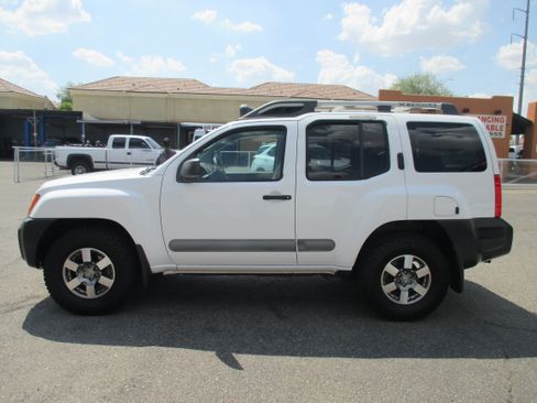 Used 2011 Nissan Xterra PRO-4X AWD/4WD image 1