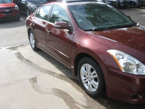 Used 2012 Nissan Altima SL FWD image 3