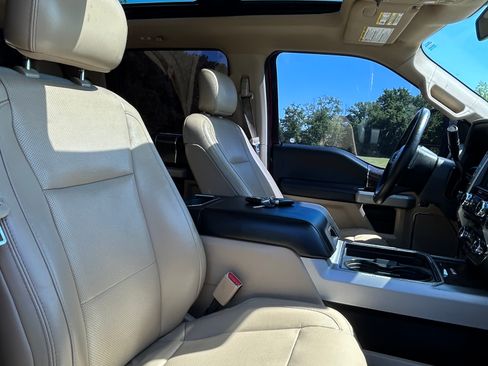 Used 2017 Ford F250 4x4 Crew Cab Super Duty image 18