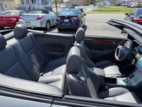 Used 2006 Toyota Solara SLE image 27