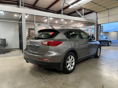 Used 2010 INFINITI EX35 image 9