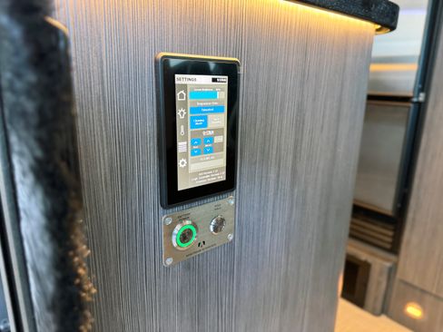 Used 2025 Mercedes-Benz Sprinter 3500 image 36