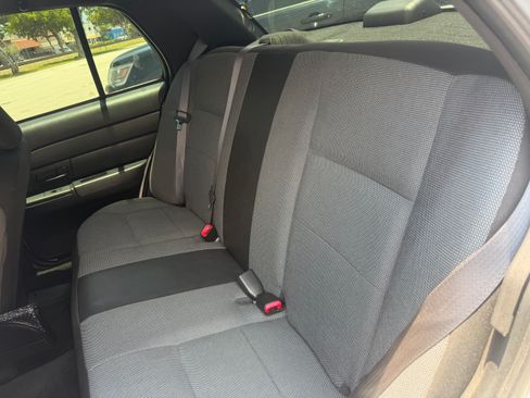 Used 2010 Ford Crown Victoria Police Interceptor RWD image 24
