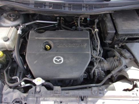 Used 2014 MAZDA MAZDA5 Sport FWD image 8