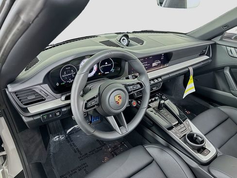 New 2026 Porsche 911 Carrera 4S image 4