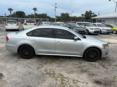 Used 2015 Volkswagen Passat 1.8T FWD image 3