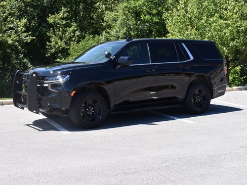 Used 2023 Chevrolet Tahoe 4WD image 15