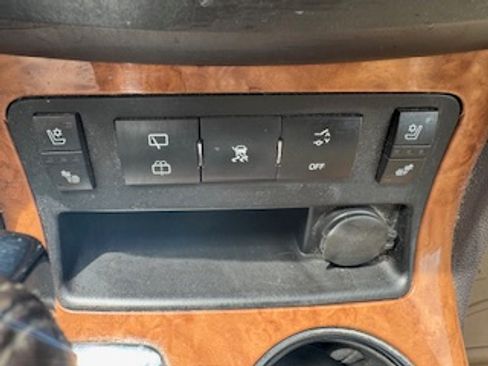 Used 2012 Buick Enclave Premium image 31