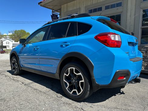 Used 2016 Subaru Crosstrek 2.0i Premium image 3