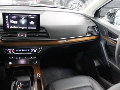 Used 2023 Audi Q5 2.0T Premium image 38