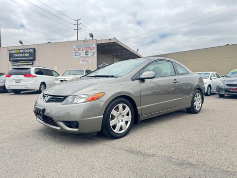 Used 2006 Honda Civic LX Coupe image 3