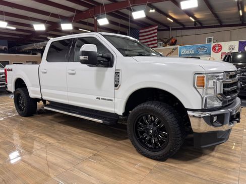Used 2020 Ford F250 Lariat image 3
