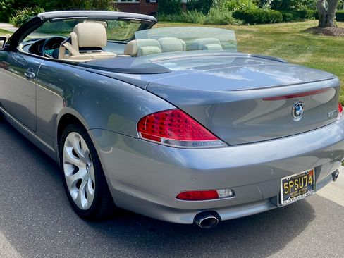 Used 2006 BMW 650i Convertible RWD image 11