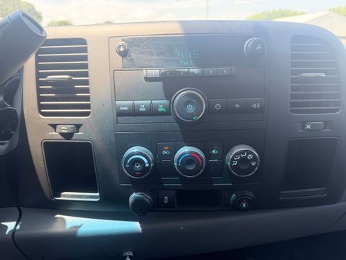 Used 2013 Chevrolet Silverado 2500 2WD Extended Cab image 14