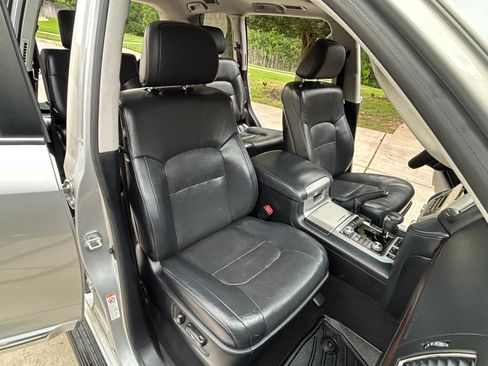 Used 2019 Toyota Land Cruiser AWD/4WD image 9