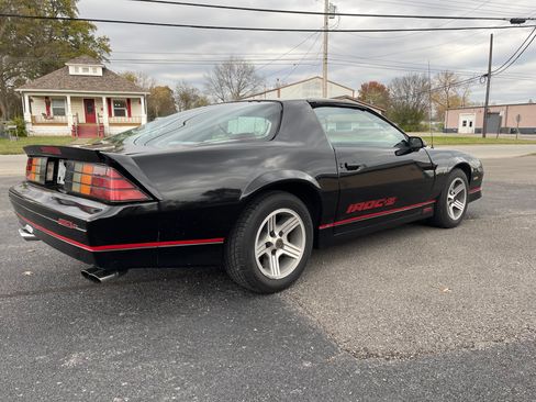 Used 1989 Chevrolet Camaro IROC-Z image 4