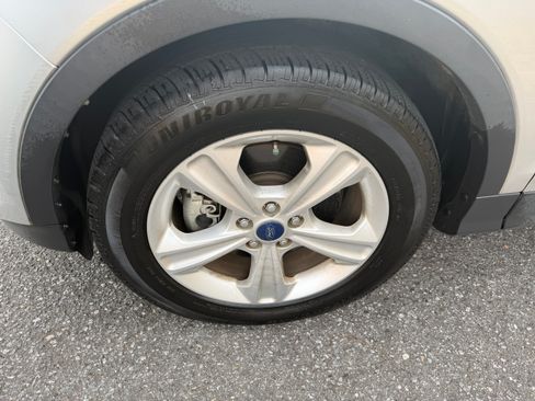 Used 2014 Ford Escape SE image 28