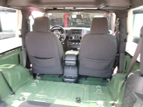 Used 2016 Jeep Wrangler 4WD Sport image 3