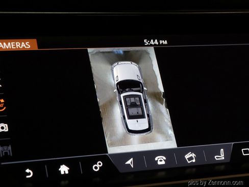 Used 2017 Land Rover Range Rover Sport SVR image 23